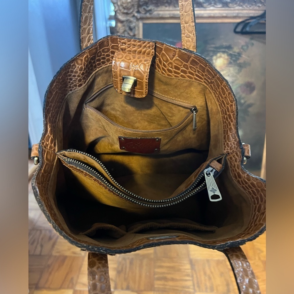 Patricia Nash Darby Croc Embossed Leather Tote Bag - Picture 10 of 12